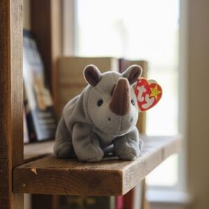 Ty Spike The Rhino Rare Retired 1996 Error Tag Beanie Baby